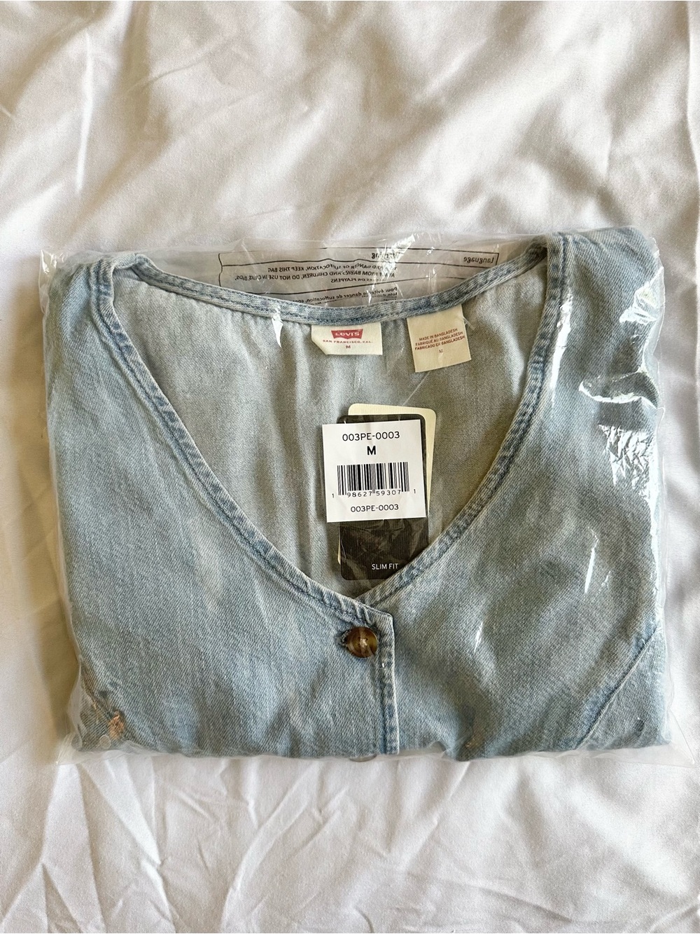 Levi’s Moxie Short-Sleeve Denim Blouse - Picture 7 of 14